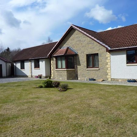 Inverness. Private Double Room With En Suite. Room Only. Экстерьер фото